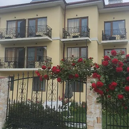 Vila Miraj